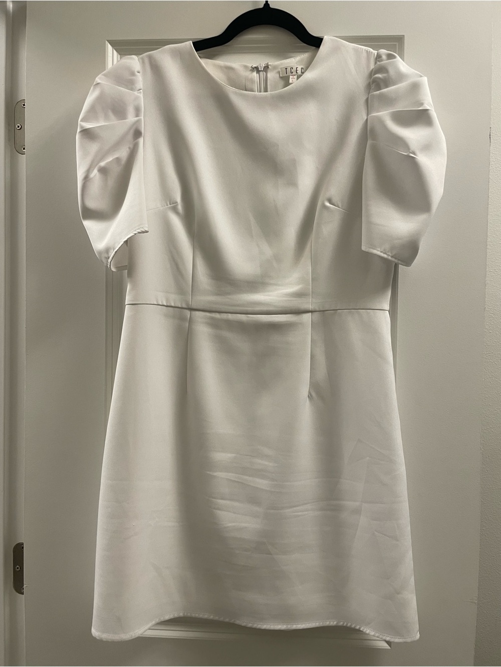 White Puff Sleeve Shift Dress